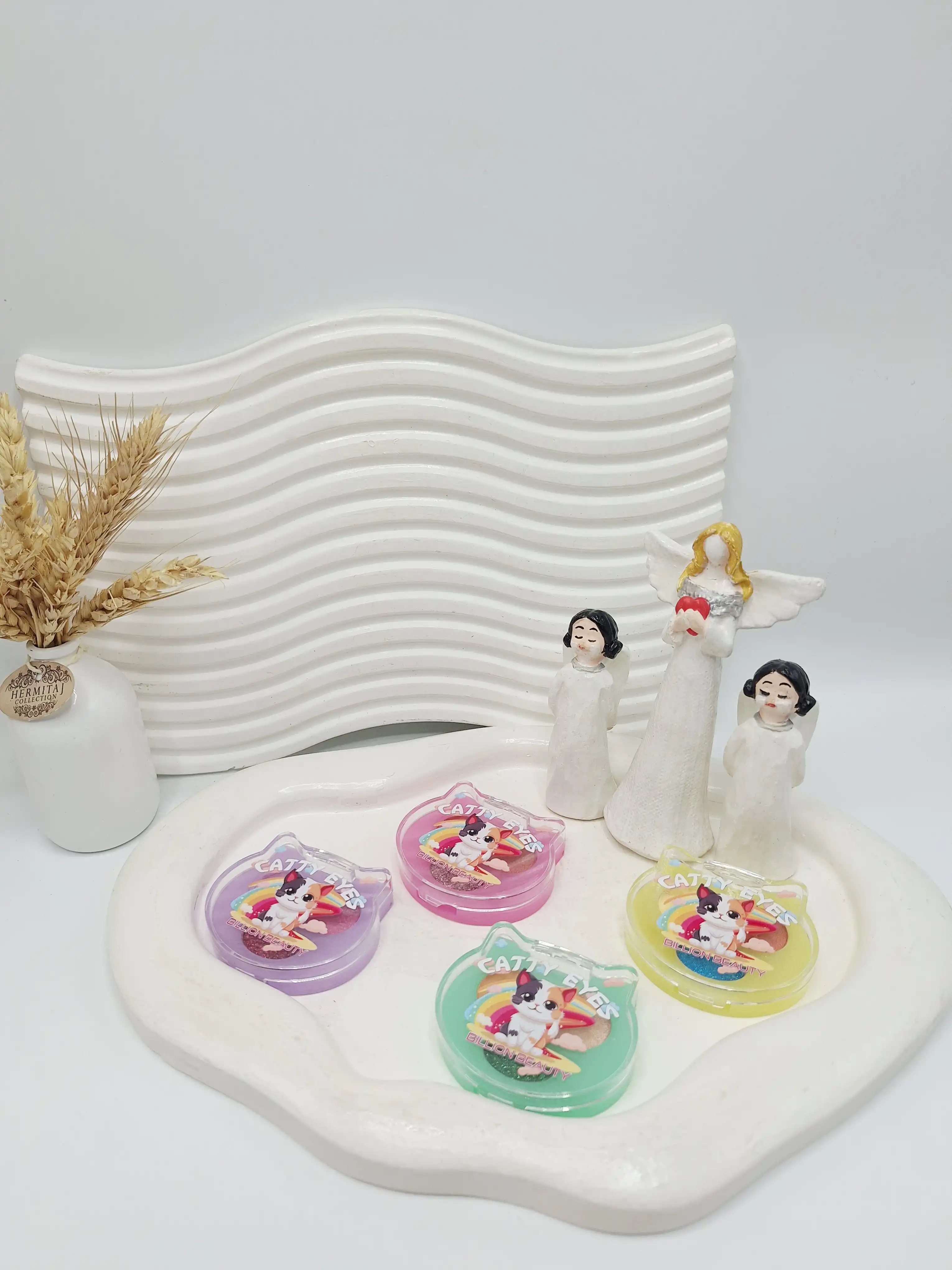 سایه چشم 3 تایی طرح پیشی بامزه برند بیلیون بیوتی کد 10011