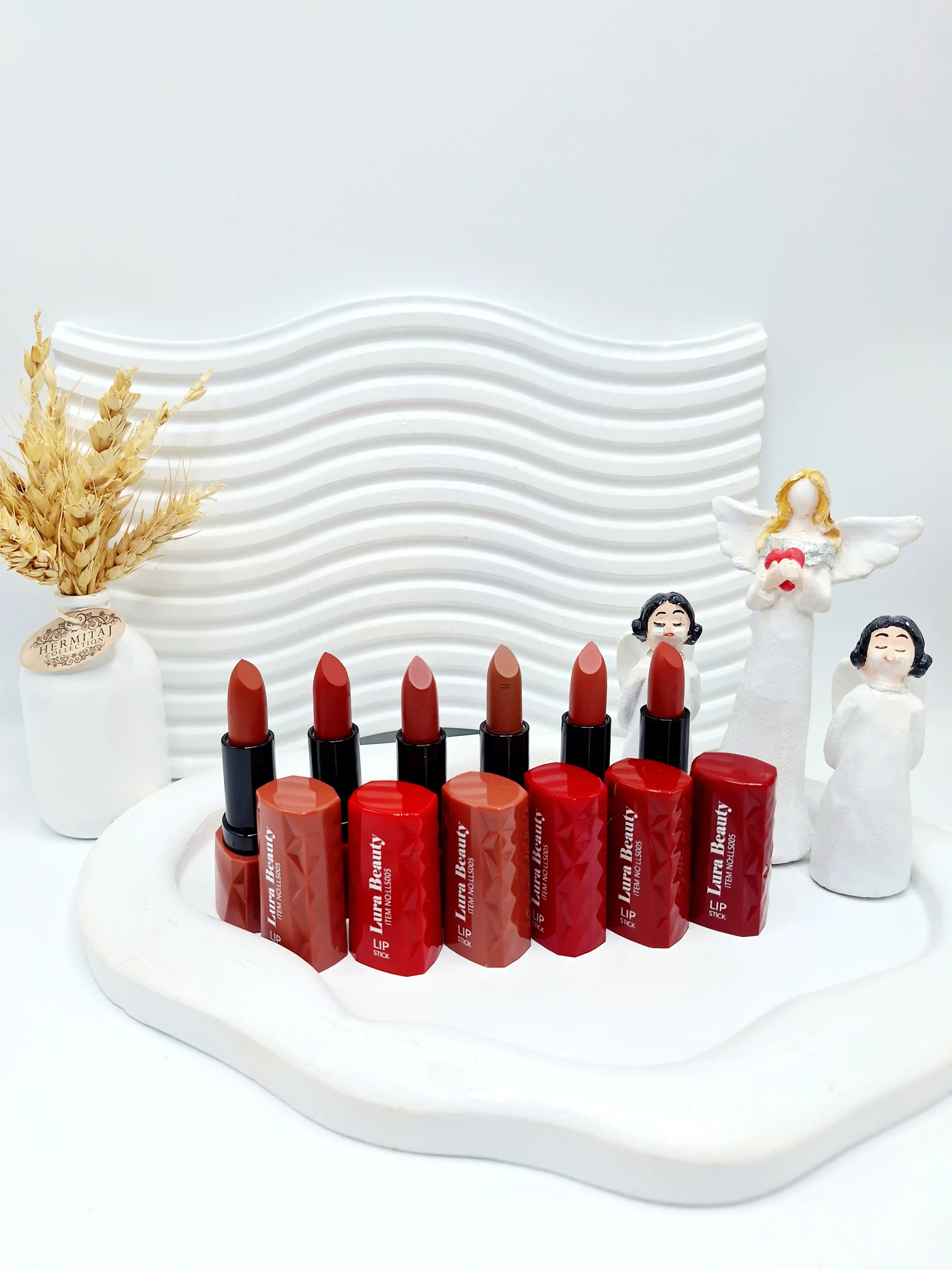 رژ 6 تایی جامد خوش رنگ برند Lura Beauty کد 005