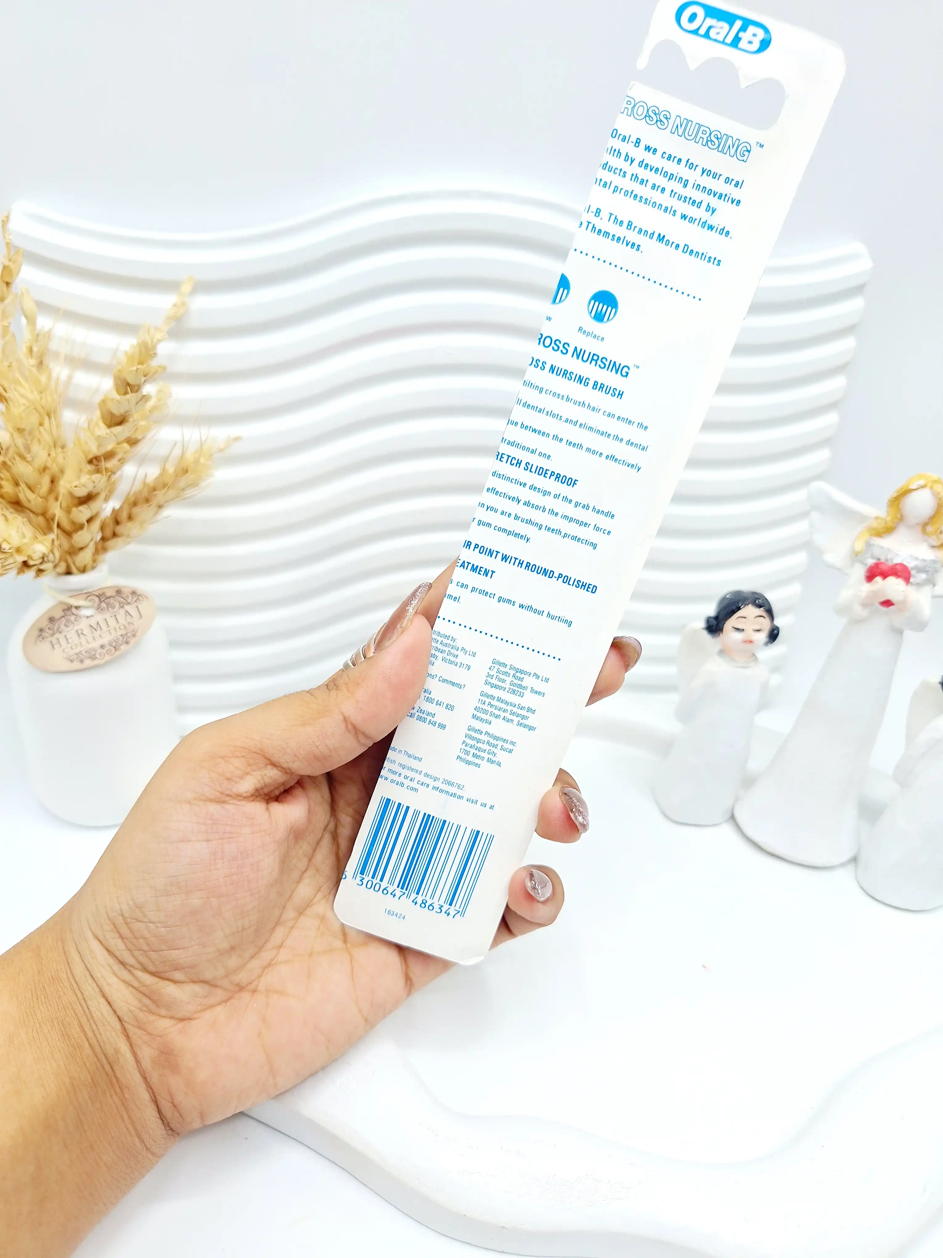مسواک با کیفیت برند Oral-B کد 6330